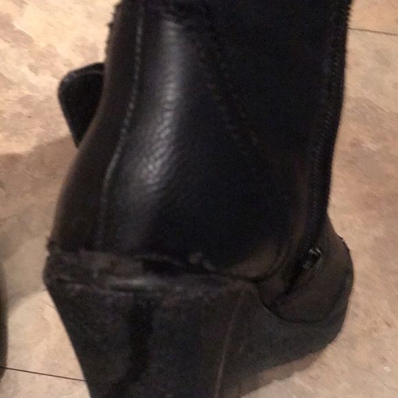 Super Cute Moda Italian Leather fur lined Boots With Small Heals - Picture 6 of 8